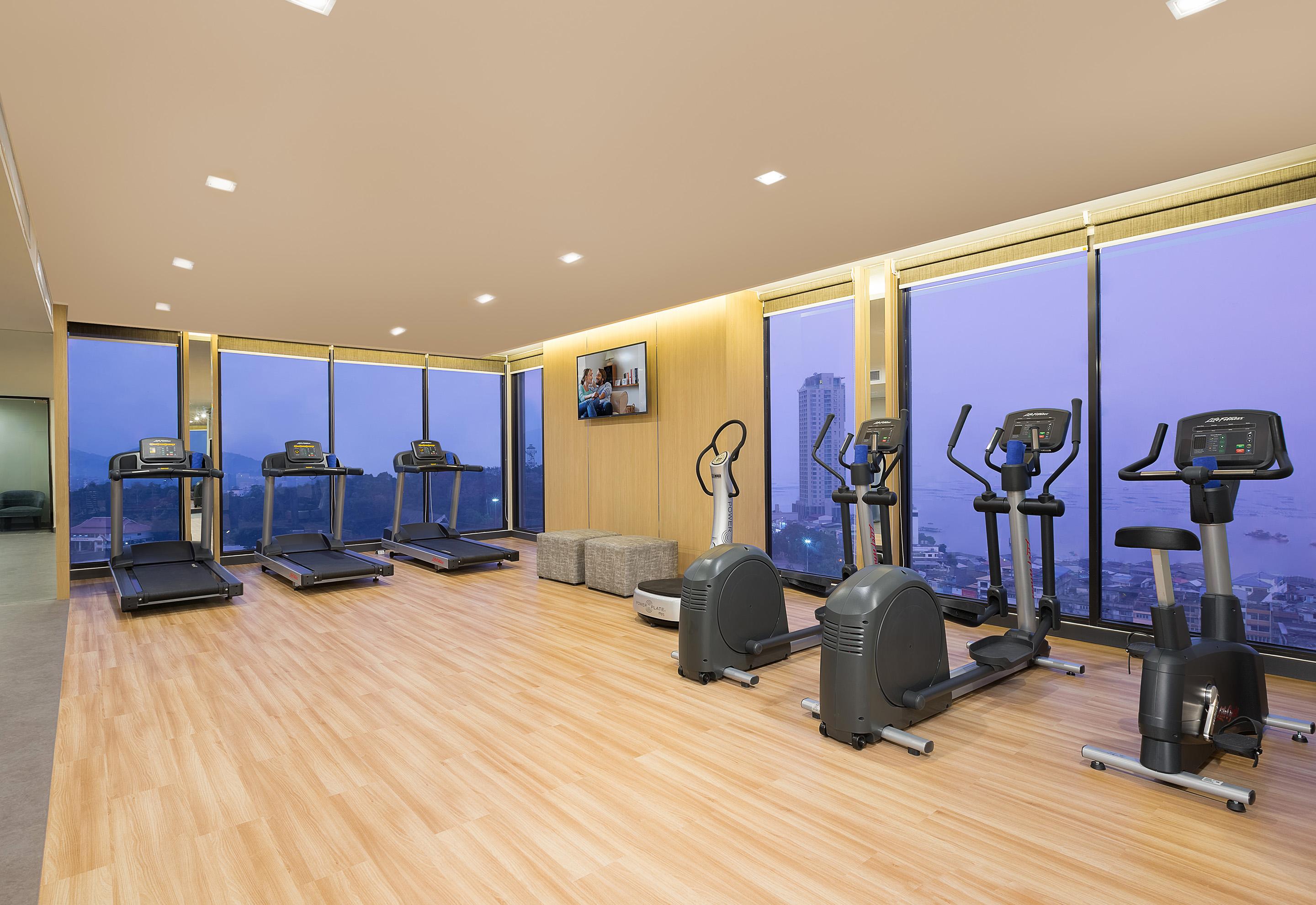 סי ראצ'ה Somerset Harbourview Sri Racha מראה חיצוני תמונה